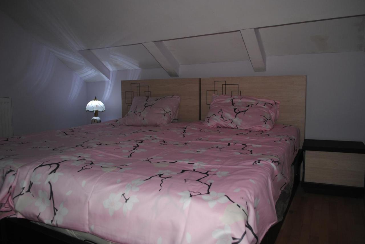 Family Guesthouse - Macharashvili Тбилиси Екстериор снимка